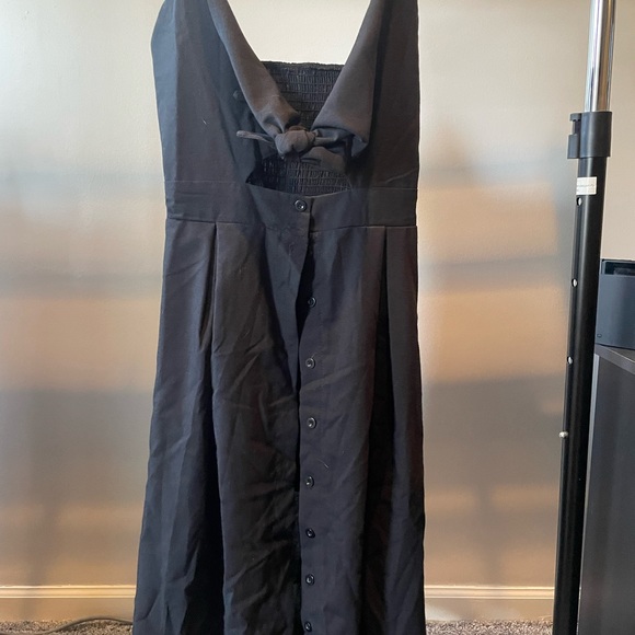 Black dress with front tie - Picture 2 of 3